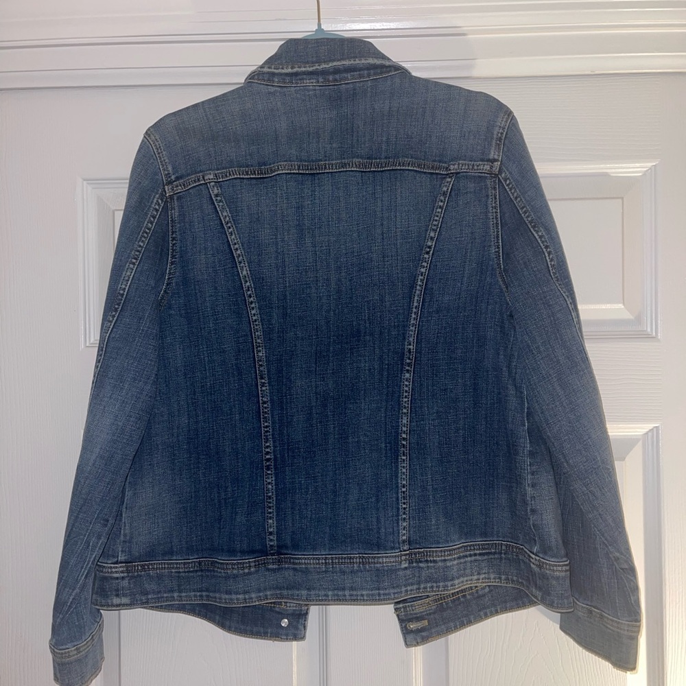 Chicos Classic Denim Jacket Size 12-14 (Chicos Size 2) - Picture 2 of 4